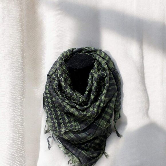 Dark Green and Black Plaid Cotton Fringe Scarf Headscarf Neck Wrap Scarf NEW - Picture 2 of 5